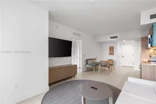 159 NE 6th St, Miami, FL 33132 - Photo 16