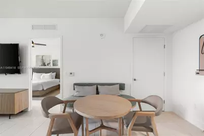 159 NE 6th St #2804, Miami, FL 33132 - Photo 6