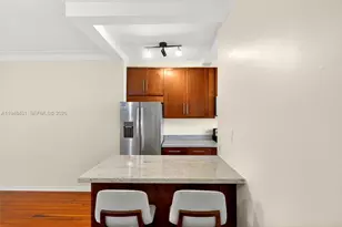 1446 Lenox Ave., Miami Beach, FL 33139 - Photo 4