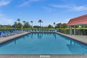 9420 S Hollybrook Lake Dr, Pembroke Pines, FL 33025 - Photo 6