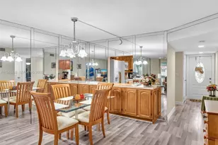 9420 S Hollybrook Lake Dr, Pembroke Pines, FL 33025 - Photo 4