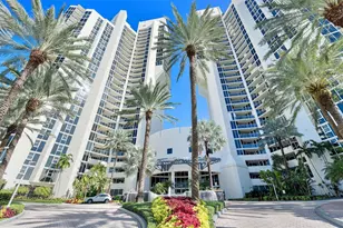 19333 Collins Ave, Sunny Isles Beach, FL 33160 - Photo 38
