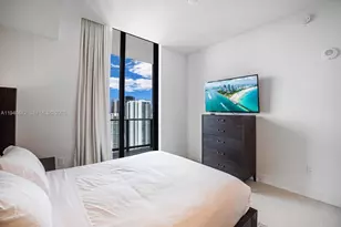 159 NE 6th St, Miami, FL 33132 - Photo 32