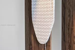 159 NE 6th St, Miami, FL 33132 - Photo 4