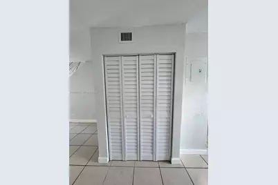 4605 NW 9th Dr #4605, Plantation, FL 33317 - Photo 4