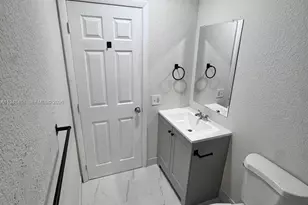 4605 NW 9th Dr, Plantation, FL 33317 - Photo 26