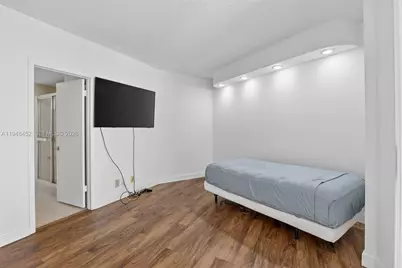 20281 E Country Club Dr #405, Aventura, FL 33180 - Photo 24