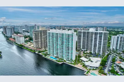 20281 E Country Club Dr #405, Aventura, FL 33180 - Photo 42