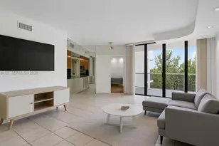 20281 E Country Club Dr, Aventura, FL 33180 - Photo 1