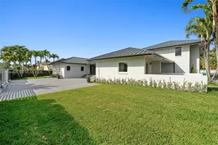 9901 NW 130th St, Hialeah Gardens, FL 33018 - Photo 8