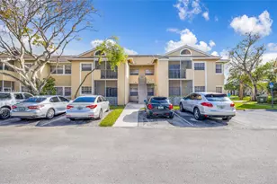 680 Cypress Club Way, Deerfield Beach, FL 33064 - Photo 8