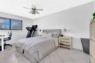 20761 NE 4th Pl, Miami, FL 33179 - Photo 12