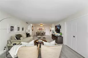 2030 S Ocean Dr, Hallandale Beach, FL 33009 - Photo 10