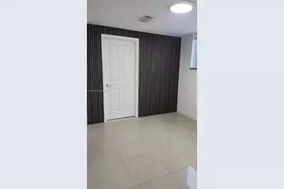 201 E 44th St, Hialeah, FL 33013 - Photo 32
