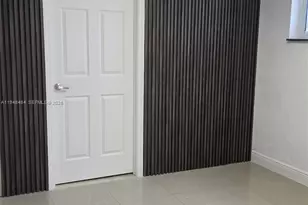 201 E 44th St, Hialeah, FL 33013 - Photo 32