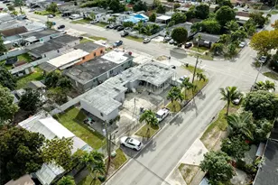 201 E 44th St, Hialeah, FL 33013 - Photo 40