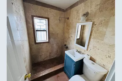 1210 Fisherman St #1, Opa-Locka, FL 33054 - Photo 6