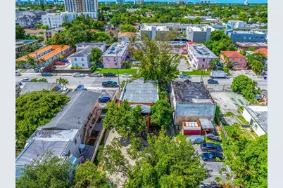 959 SW 6th St, Miami, FL 33130 - Photo 12