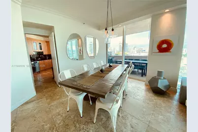 300 S Pointe Dr #705, Miami Beach, FL 33139 - Photo 4