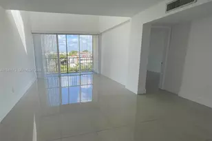 8840 Fontainebleau Blvd, Miami, FL 33172 - Photo 2