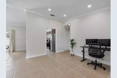 14855 SW 174th St, Miami, FL 33187 - Photo 8