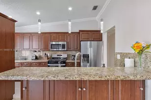 14855 SW 174th St, Miami, FL 33187 - Photo 6