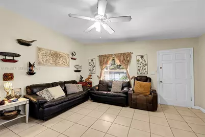 545 NW 142nd St, North Miami, FL 33168 - Photo 4