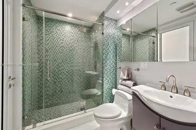 1040 Biscayne Blvd #4403, Miami, FL 33132 - Photo 24