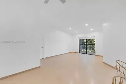927 NE 199th St #202, Miami, FL 33179 - Photo 12