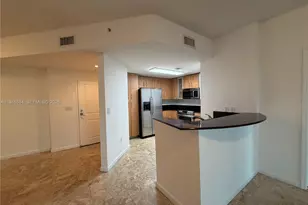7900 Harbor Island Dr, North Bay Village, FL 33141 - Photo 4