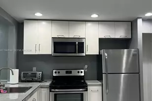 1710 NE 191st St, Miami, FL 33179 - Photo 6