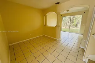 1527 SE 24th Ct, Homestead, FL 33035 - Photo 8