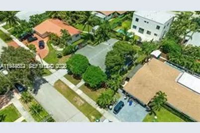 21321 NE 25th Ct, Miami, FL 33180 - Photo 38