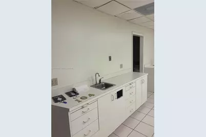 9260 Hammocks Blvd #104, Miami, FL 33196 - Photo 4