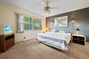 12600 SW 5th Ct, Pembroke Pines, FL 33027 - Photo 20