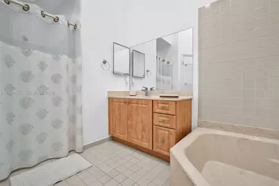 19211 NW 88th Ct, Hialeah, FL 33018 - Photo 30