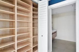 601 NE 36th St, Miami, FL 33137 - Photo 18