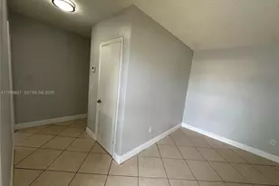 7860 SW 16th St, Miami, FL 33155 - Photo 6