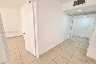 441 NE 195th St, Miami, FL 33179 - Photo 8