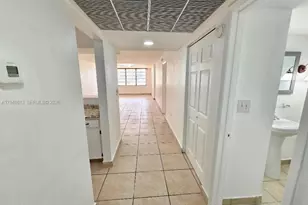 441 NE 195th St, Miami, FL 33179 - Photo 12