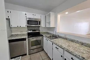 441 NE 195th St, Miami, FL 33179 - Photo 1