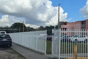 19715 SW 114th Ave, Miami, FL 33157 - Photo 2