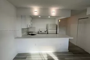 4550 NW 9th St, Miami, FL 33126 - Photo 4