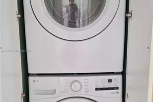 1171 NW 125th Ct, Miami, FL 33182 - Photo 4