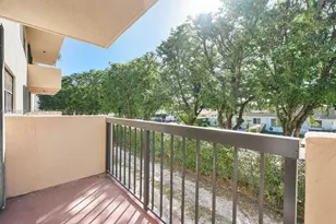 995 SW 84th Ave, Miami, FL 33144 - Photo 24
