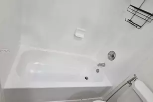 7475 W 22nd Ave, Hialeah, FL 33016 - Photo 12