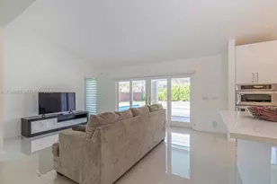 8425 SW 185th St, Cutler Bay, FL 33157 - Photo 10