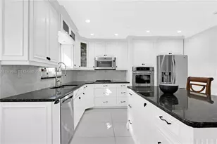 15588 SW 95th St, Miami, FL 33196 - Photo 10