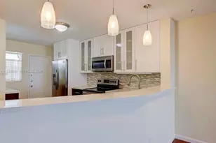 1780 NE 191st St, Miami, FL 33179 - Photo 10