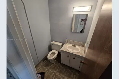 1041 W Commercial Blvd #101, Fort Lauderdale, FL 33309 - Photo 8
